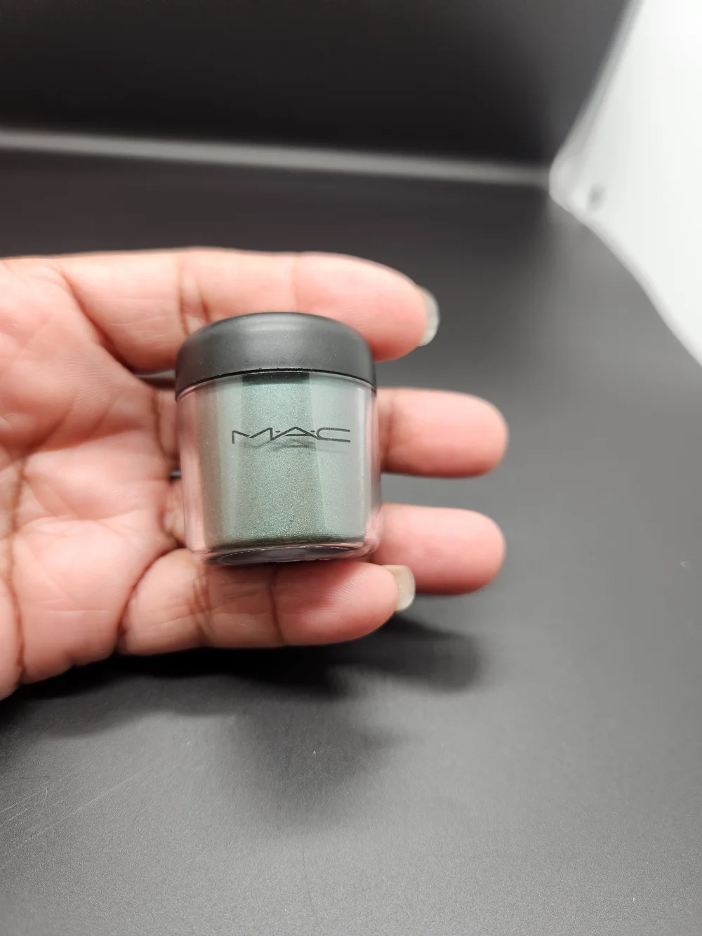 MAC Pigment Jar in- Antique Green